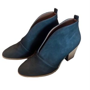 Black Ankle Booties 9 womens